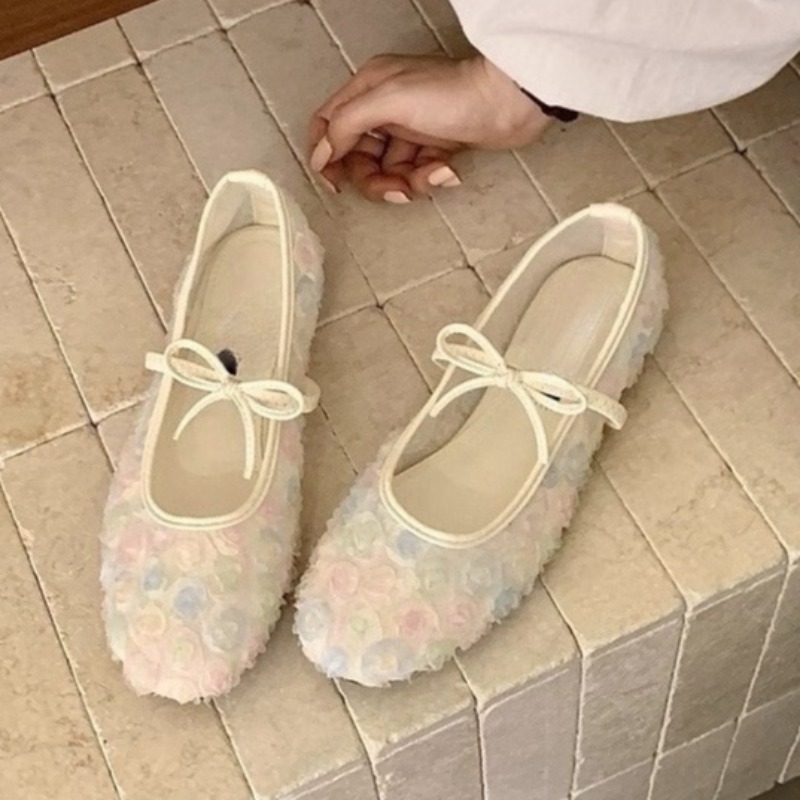Nuove Scarpe Mary Jane in Rete - Boots recensione e prezzo