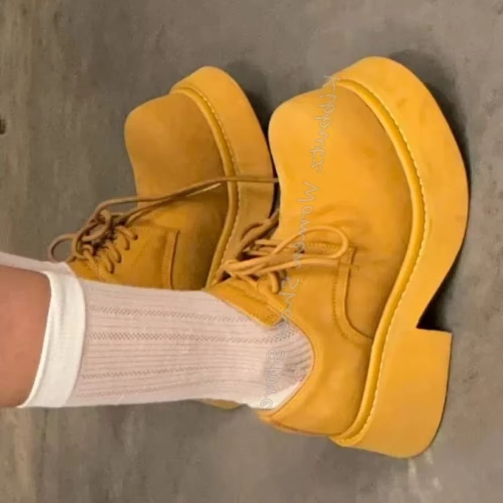 Scarpe con Tacco Grosso e Lacc - Boots recensione e prezzo