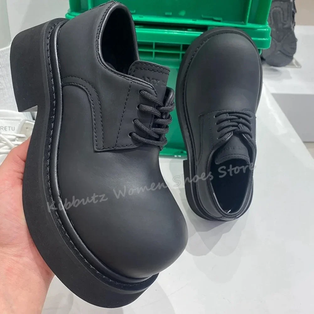 Scarpe con Tacco Grosso e Lacc - Boots recensione e prezzo